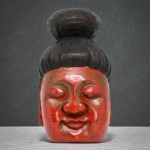 Masque oriental en bois laqué - Début du XXe siècle